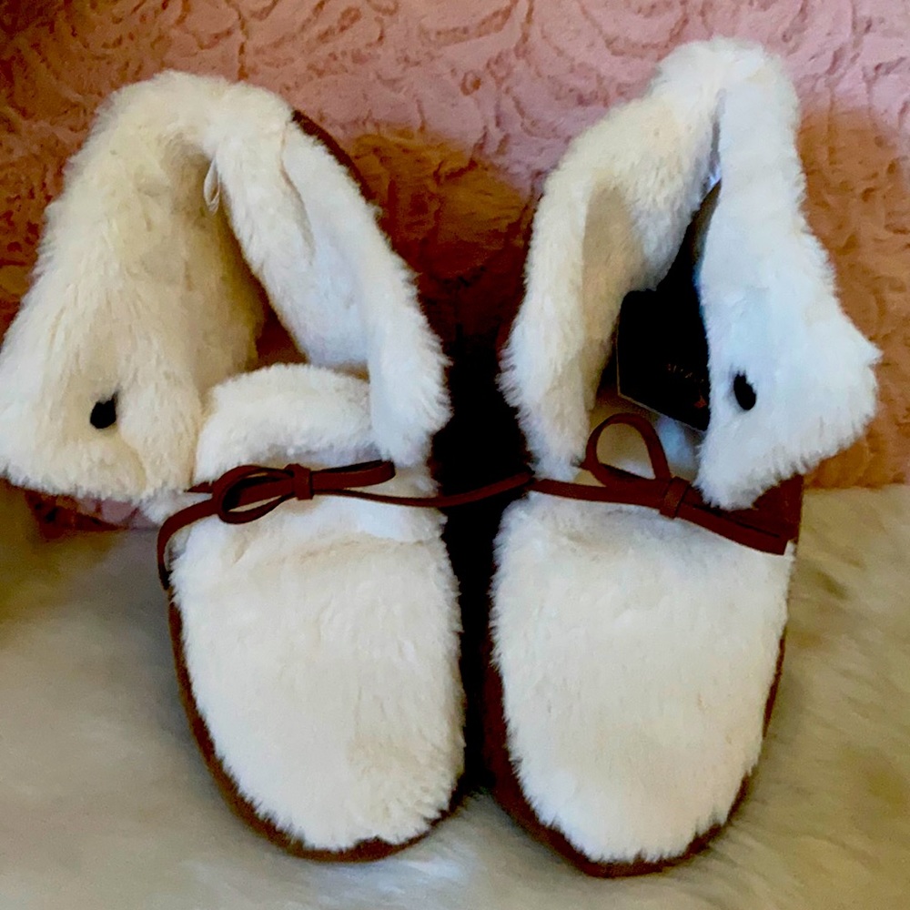 ⭐️ Host pick! ⭐️ Rockdove slipper in size M 🌟